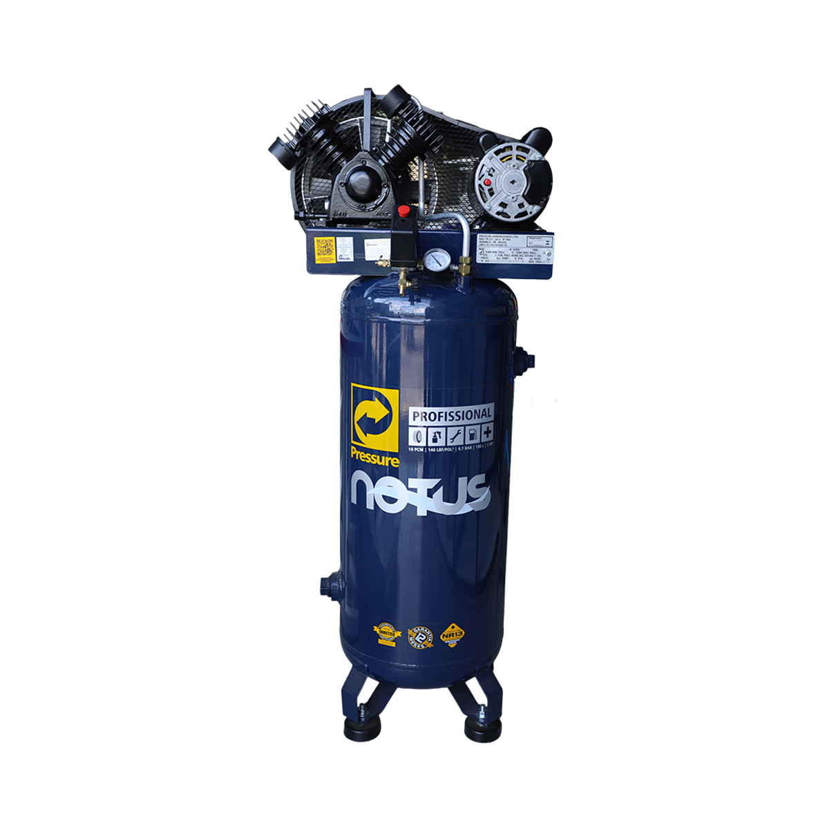 Compressor de ar trifásico com reservatório vertical de 80 litros, ideal para otimização de espaço. Possui cabeçote em V com cilindros em ferro fundido, motor de 2 HP e pressão máxima de 140 PSI. Equipado com alça e rodas para facilitar o transporte, é indicado para aplicações profissionais que exigem mobilidade e durabilidade, como em oficinas e construção civil.